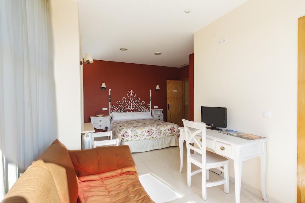Hotel Rural La Consulta De Isar Kültér fotó